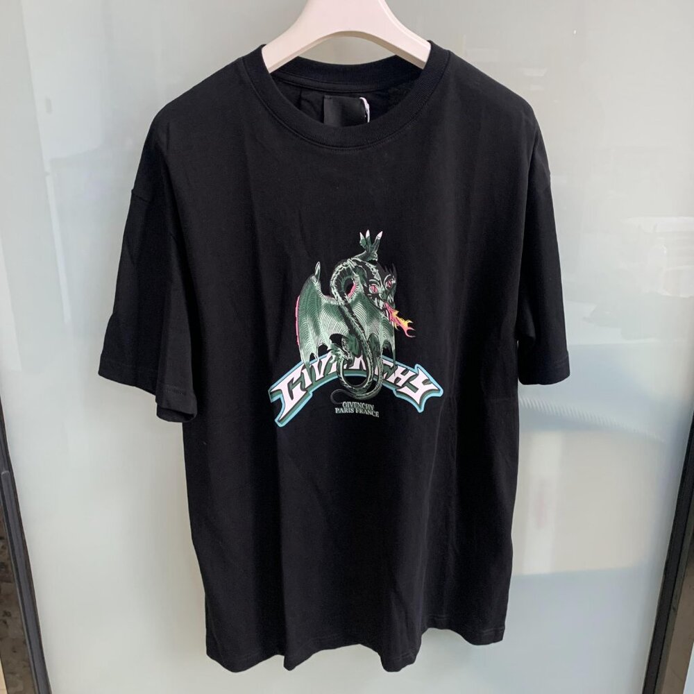 Black short sleeve Givenchy T-shirt
